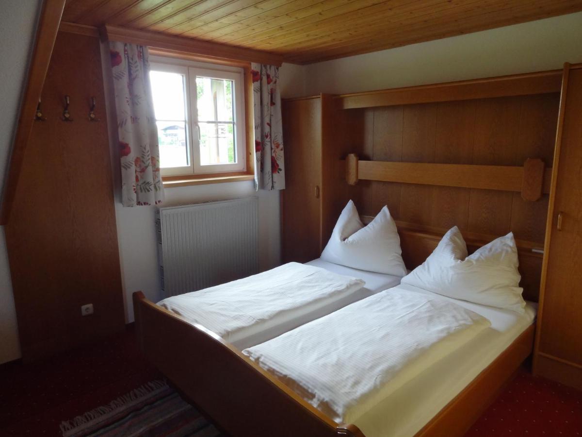 Pension Holzapfel Sankt Georgen im Attergau Dış mekan fotoğraf