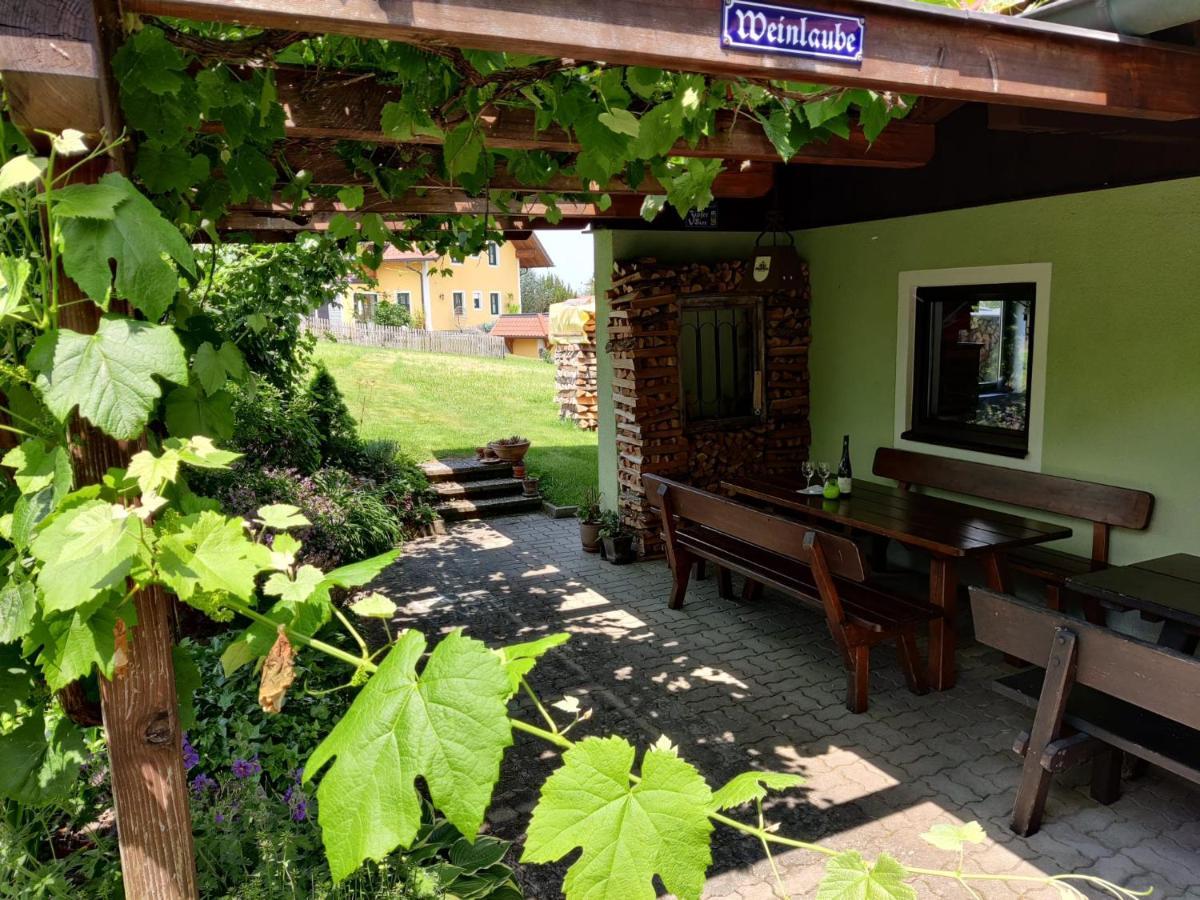Pension Holzapfel Sankt Georgen im Attergau Dış mekan fotoğraf