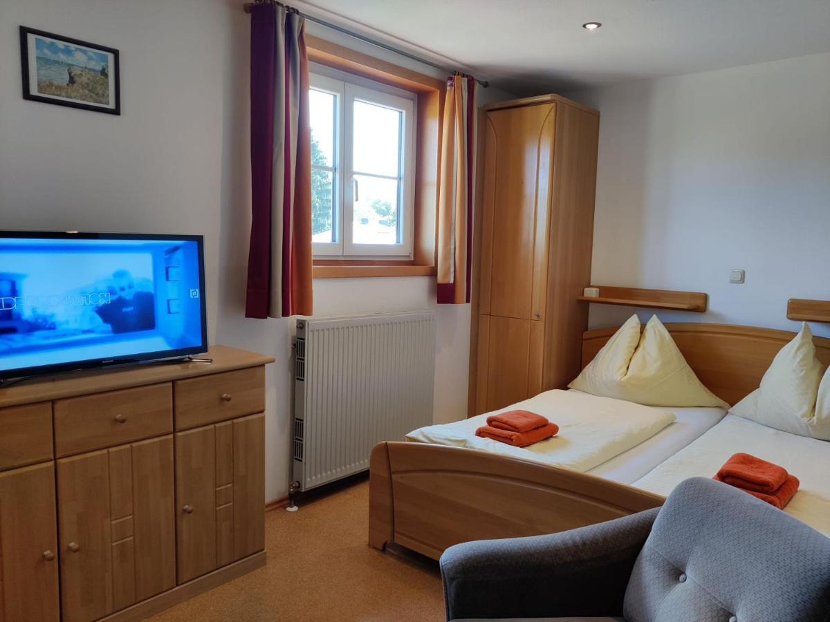 Pension Holzapfel Sankt Georgen im Attergau Oda fotoğraf