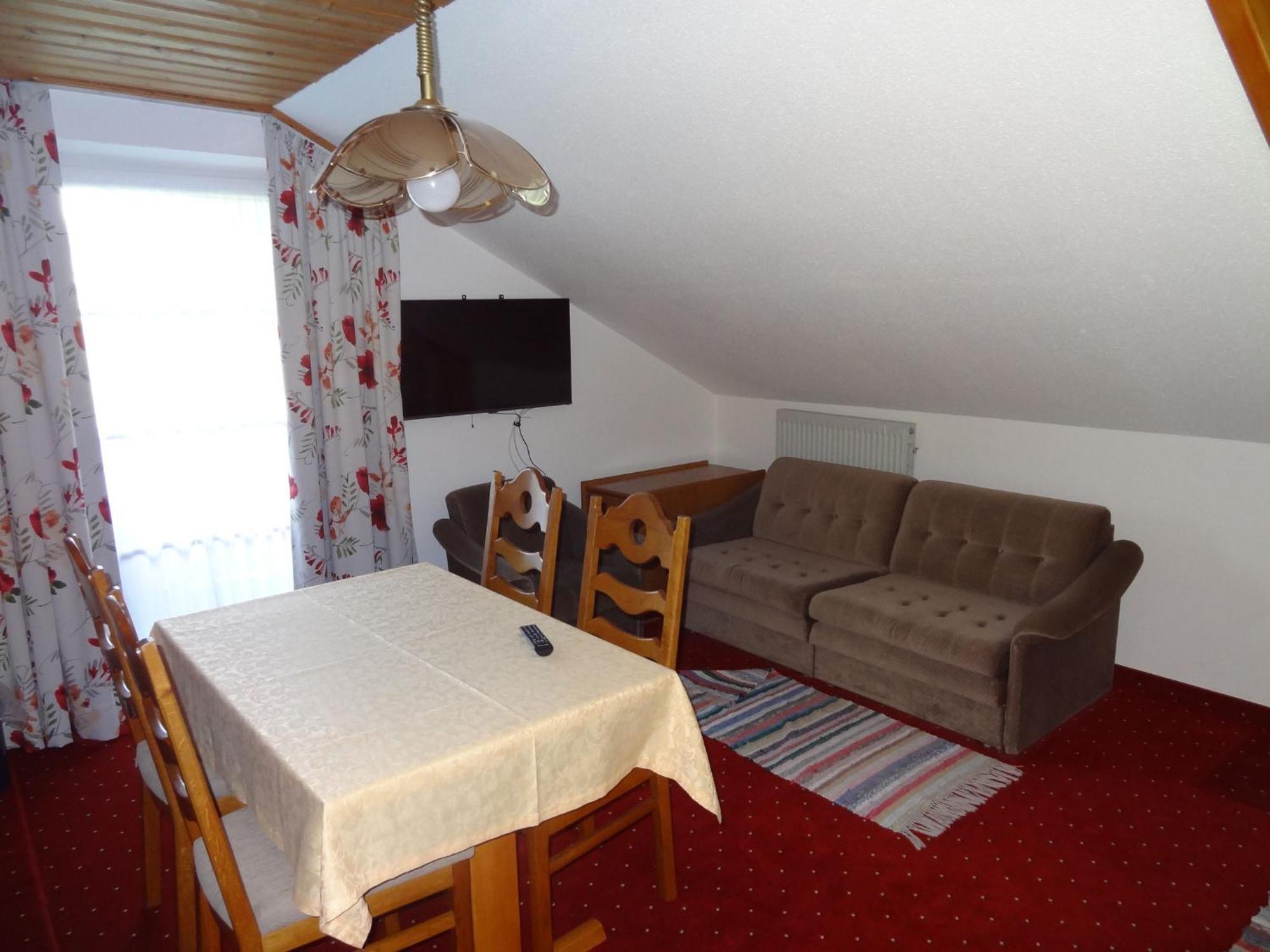 Pension Holzapfel Sankt Georgen im Attergau Oda fotoğraf