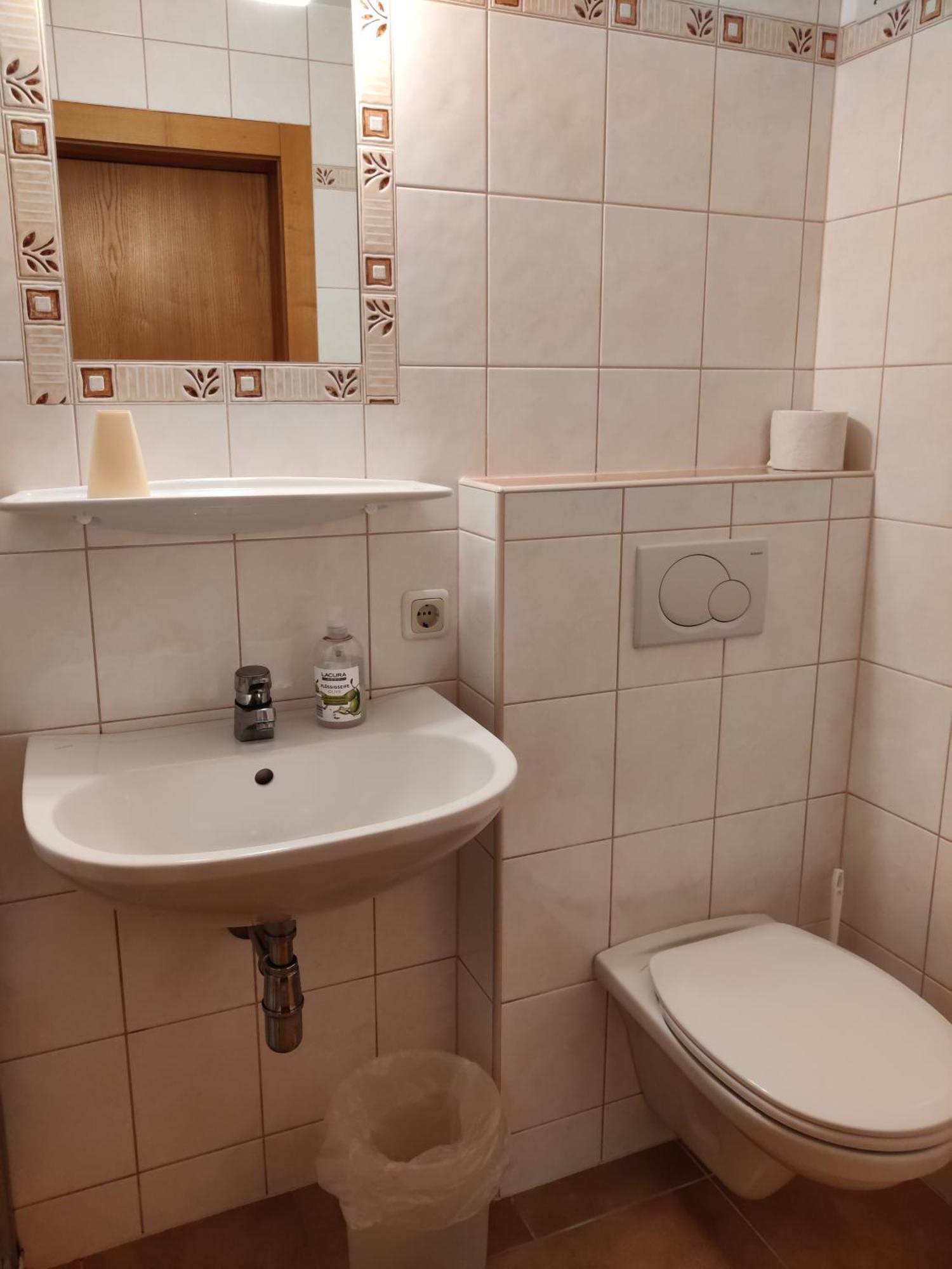 Pension Holzapfel Sankt Georgen im Attergau Dış mekan fotoğraf